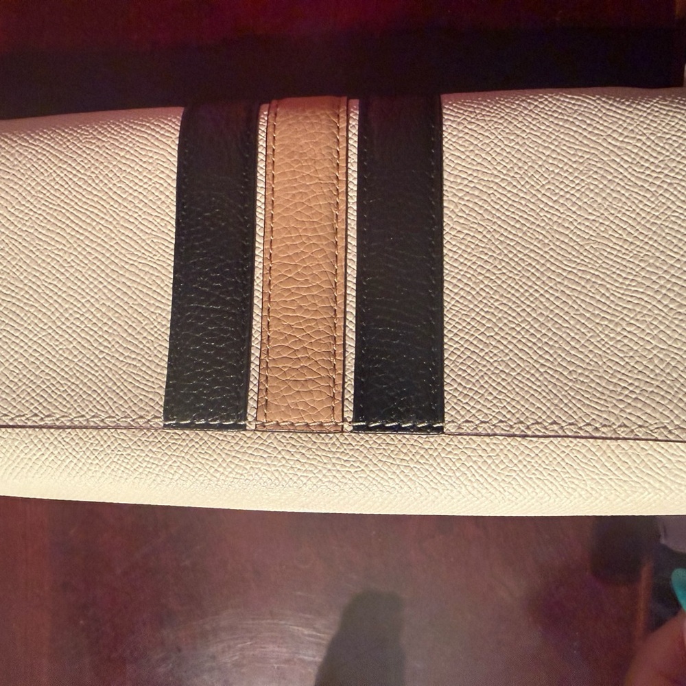 BNWT RARE Coach Panda Foldout Wallet - Picture 2 of 6